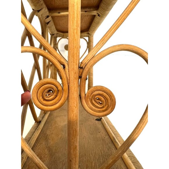 Vintage 1970s Rattan Wicker Wall Mounted Standing 2-Tier Shelf Spiral Scroll - Picture 9 of 11